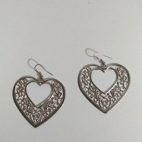 Plastic Heart Earrings - Picture 7 of 9
